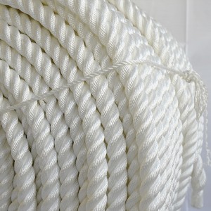 18mmx300m Soft Nylon 3 Strand White Color Mooring Rope With CCS Certificate