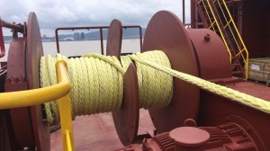 38mm UHMWPE mooring ropes 12 strand marine rope both ends eye spliced