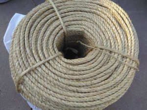 Corda di sisal intrecciata a 3 fili di colore naturale di alta qualità / corda di iuta per le vendite